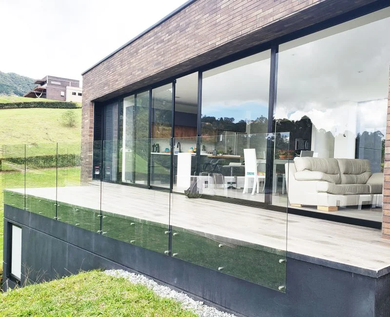 ventanas puertas corredizas y pasamanos-vidrios-templex